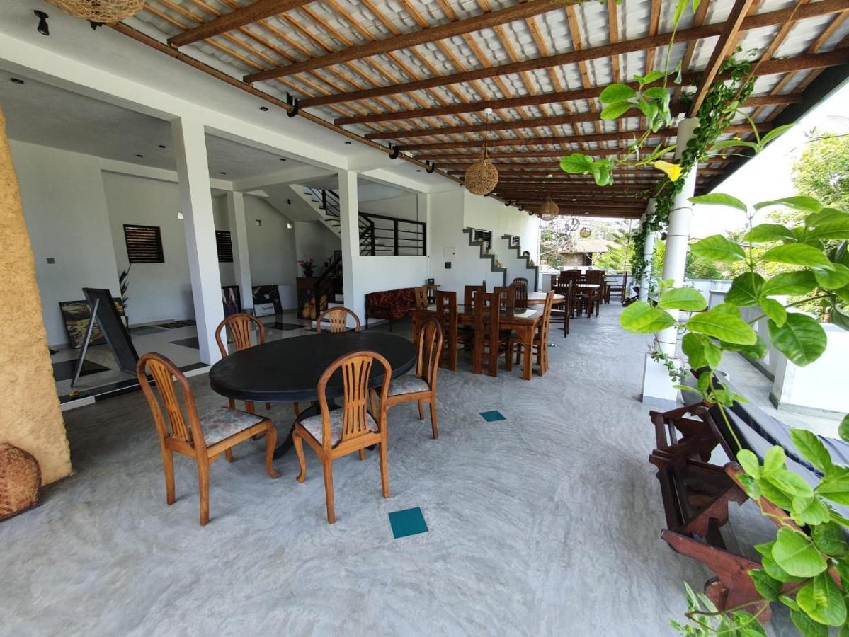 Sea Avenue - Eco Garden Hotel Tangalle Buitenkant foto
