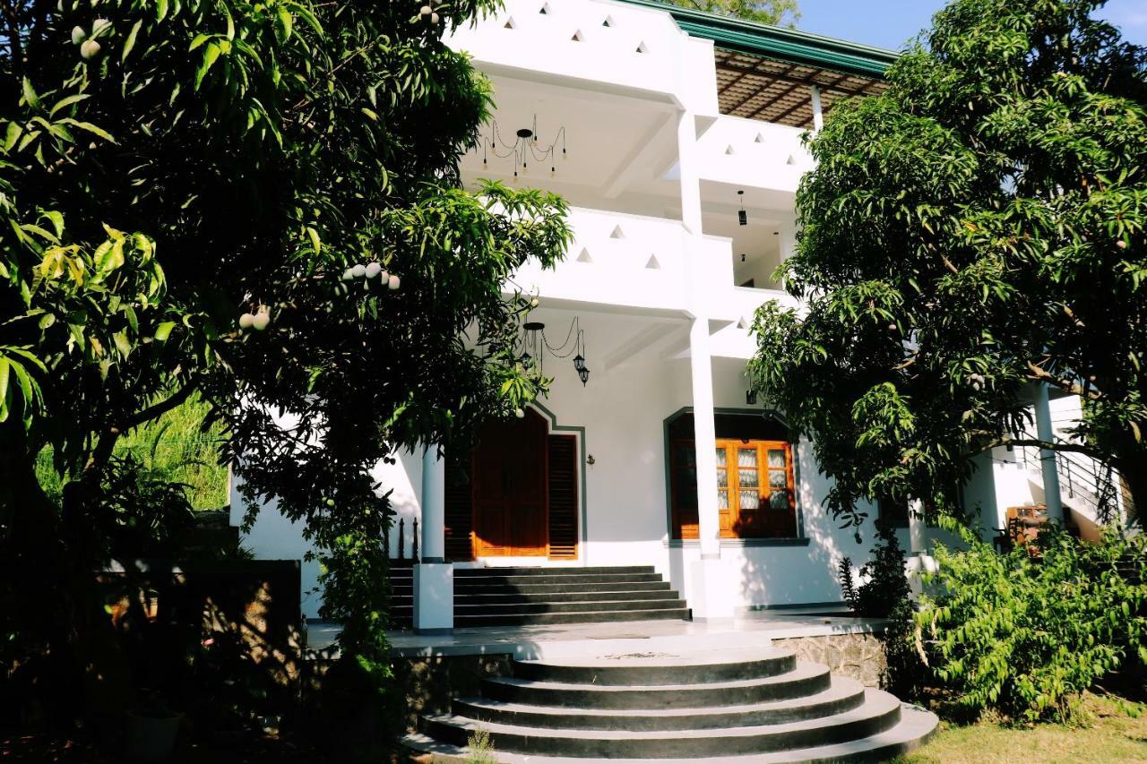 Sea Avenue - Eco Garden Hotel Tangalle Buitenkant foto