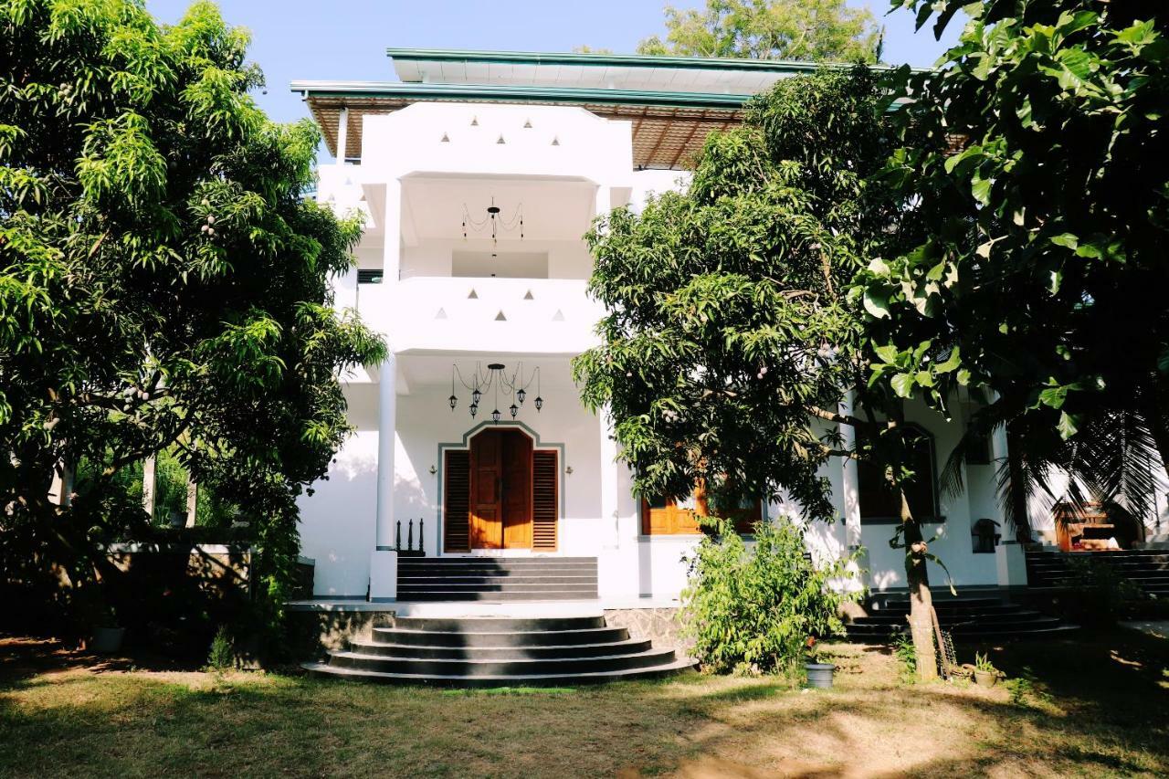 Sea Avenue - Eco Garden Hotel Tangalle Buitenkant foto